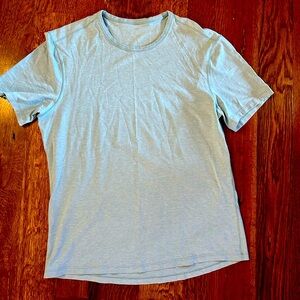 Lululemon mens Tshirt size S